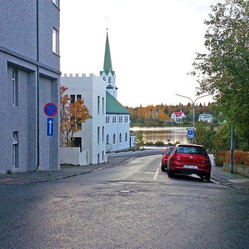 See Tjörnin - Reykjavik