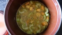 Kartoffel-Gurken-Suppe