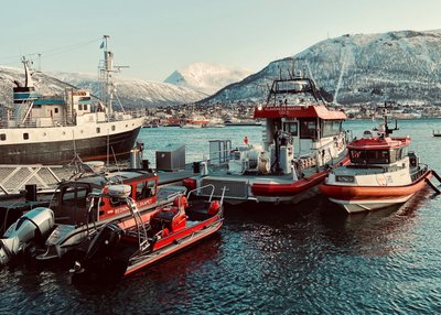 Der schöne Hafen im winterlichen Tromso