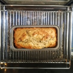 Fertiges Bananenbrot