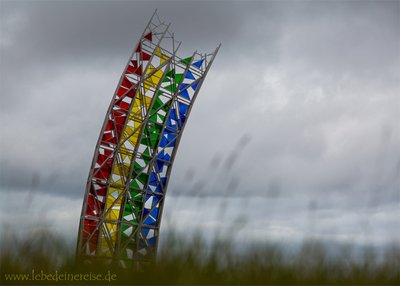 Regenbogenskulptur Keflavik - Reykjanes