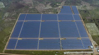 Solaranlagen im Senegal aus der Vogelperspektive