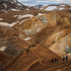Wandergruppe im Wandergebiet Kerlingarfjöll unterwegs