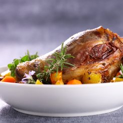 Lammbraten ist traditionelles Essen zu Weihnachten in Island