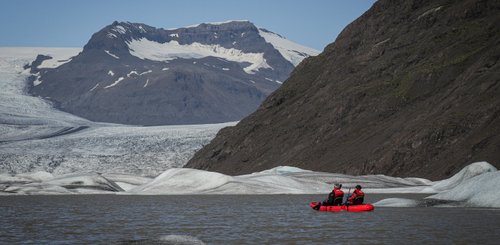 Kajaktour auf einem Gletschersee
