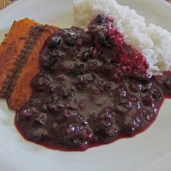 Lachs mit Blaubeersoße