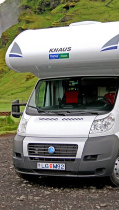 Island im Wohnmobil bereisen - Knaus-Wohnmobil des Vermieters Bilaleiga Akureyrar / Europcar