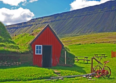 Nordost-Island - Bustarfell 