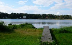 Am Steg am Vänern See in Värmland
