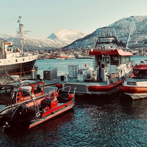 Der schöne Hafen im winterlichen Tromso