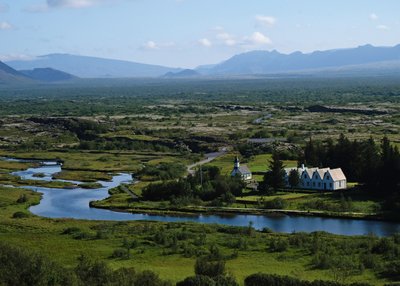 Im Nationalpark Þingvellir treffen die tektonischen Platten aufeinander