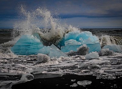 COVID-19-Reiseschutz für Island und Färöer Reisen 2022 - Dynamik im Island Urlaub am Diamond Beach