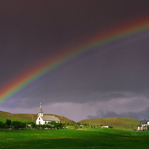 Regenbogenkirche - Island