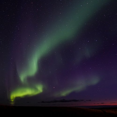 Die ersten Polarlichter sind im Herbst sichtbar.