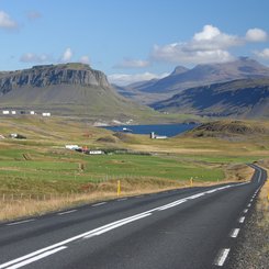 Hvalfjörður - West-Island