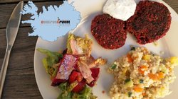 Gerstenrisotto & Rote Beete Bratling Gerstenrisotto & Rote Beete Bratling