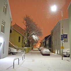 Verschneite Straße - Reykjavík