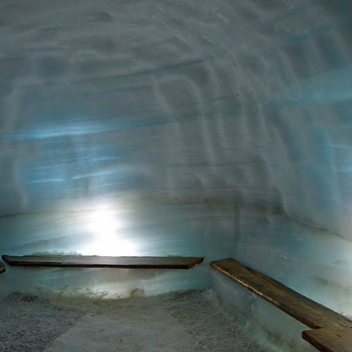 Bank Gletscherhöhle Langjökull - West-Island