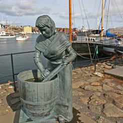 Wäscherinnenstatue - Tórshavn