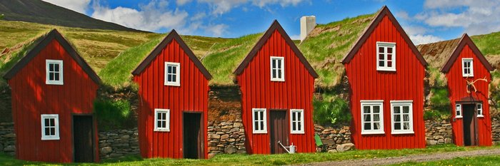 Möglicher Schauplatz für Island Kulturreisen und Literaturreisen - Das historische Torfgehöft Bustarfell