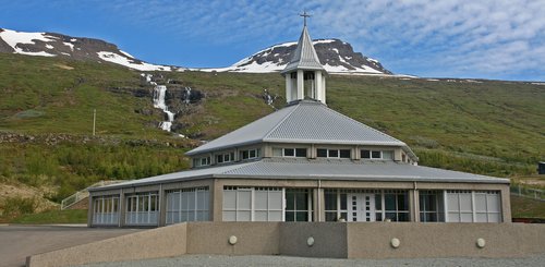 Eskifjörður - Ost-Island