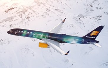 Mit Icelandair nach Island fliegen - Nordlicht-Flugzeug Hekla Aurora